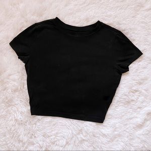 Women’s Short Sleeve Cropped T-shirt